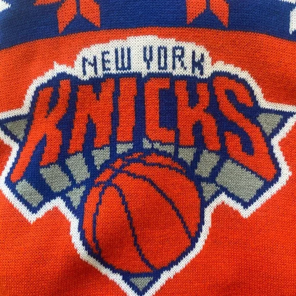 NWT NBA New York Knicks V-Neck Sweater - Picture 2 of 5